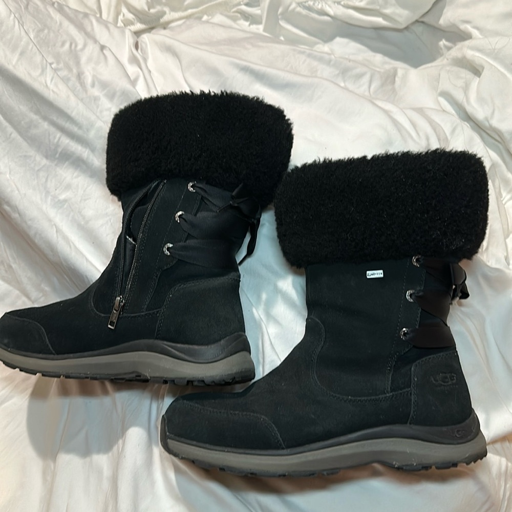 Uggs winter boots used
